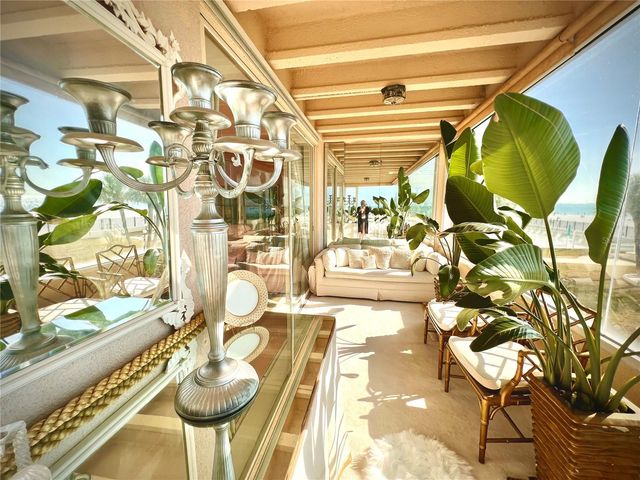 7000 BEACH PLAZA 208, St Pete Beach, FL 33706