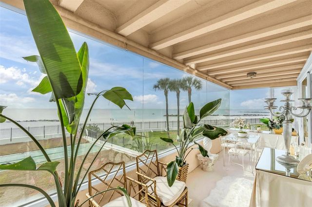 7000 BEACH PLAZA 208, St Pete Beach, FL 33706