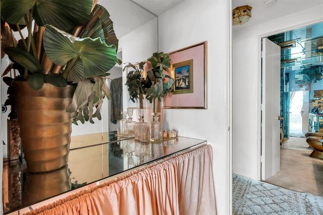 7000 BEACH PLAZA 208, St Pete Beach, FL 33706