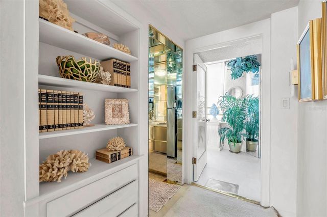 7000 BEACH PLAZA 208, St Pete Beach, FL 33706