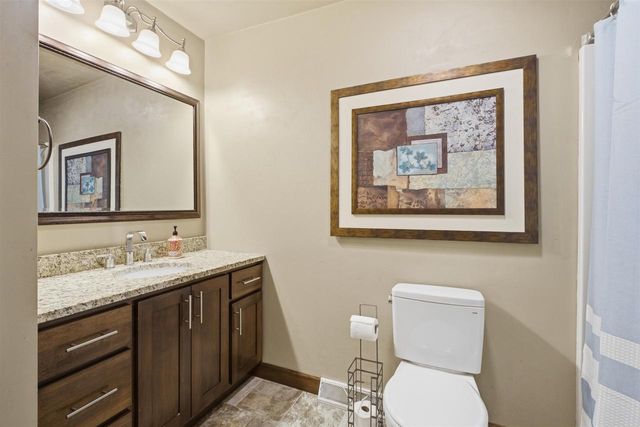 11 KOOLS COURT, Appleton, WI 54914