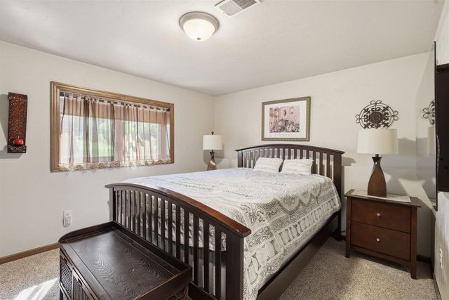 11 KOOLS COURT, Appleton, WI 54914