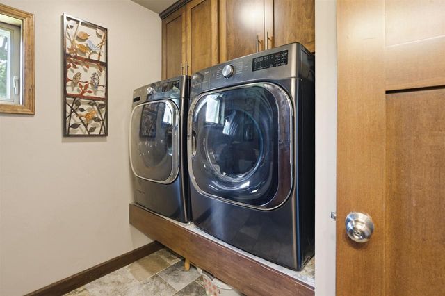 11 KOOLS COURT, Appleton, WI 54914