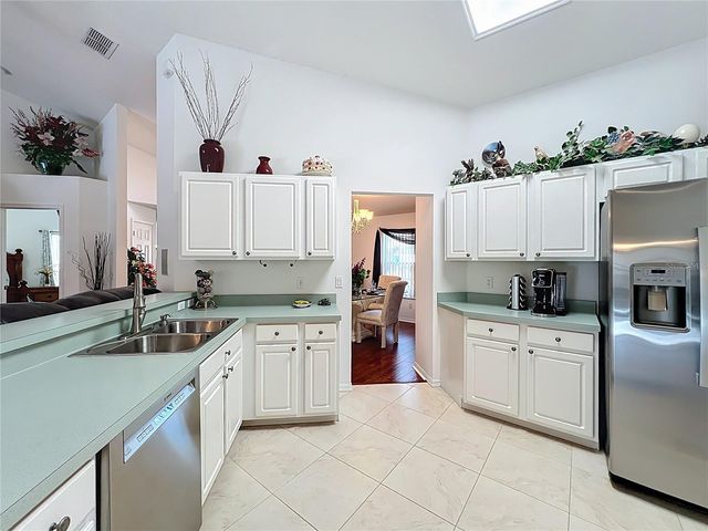 1918 SMOKETREE CIRCLE, Apopka, FL 32712