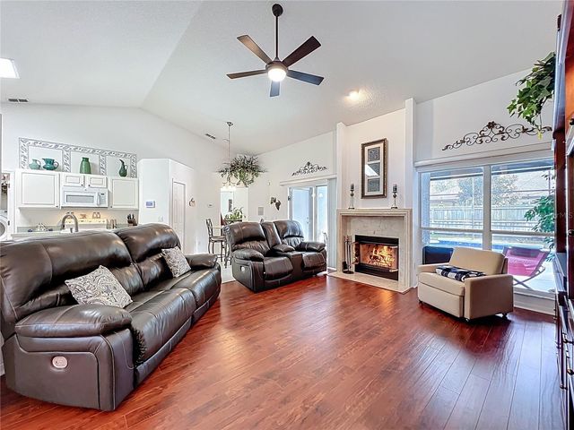 1918 SMOKETREE CIRCLE, Apopka, FL 32712