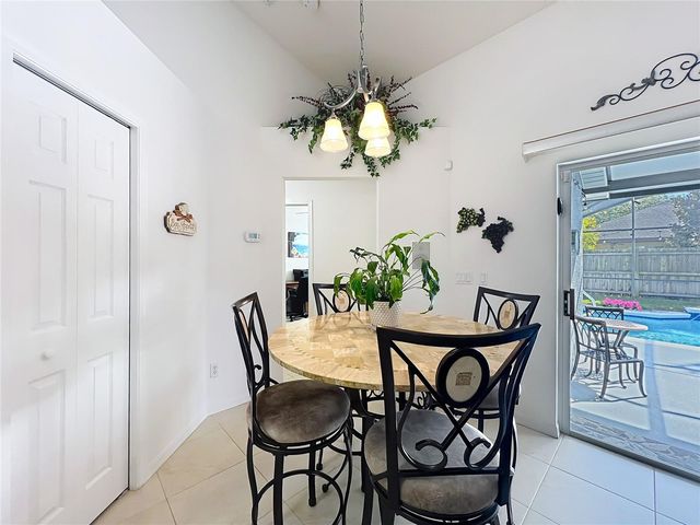 1918 SMOKETREE CIRCLE, Apopka, FL 32712