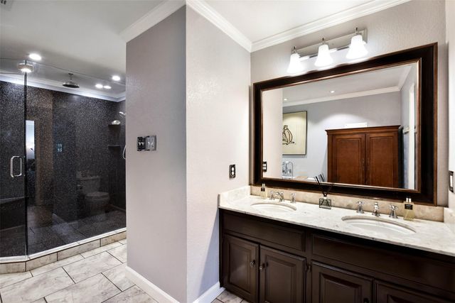2204 Walsh DR, Round Rock, TX 78681