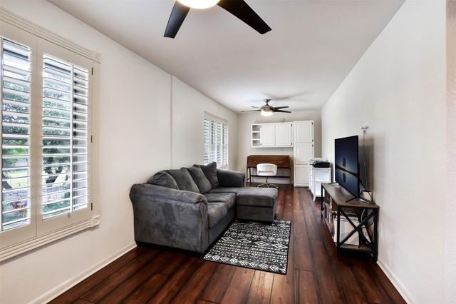 2204 Walsh DR, Round Rock, TX 78681