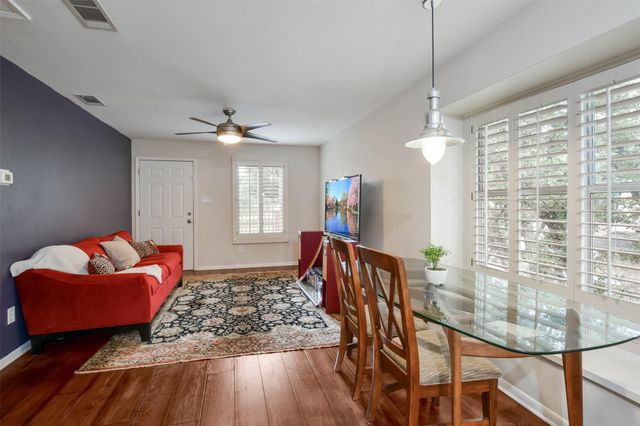 2204 Walsh DR, Round Rock, TX 78681
