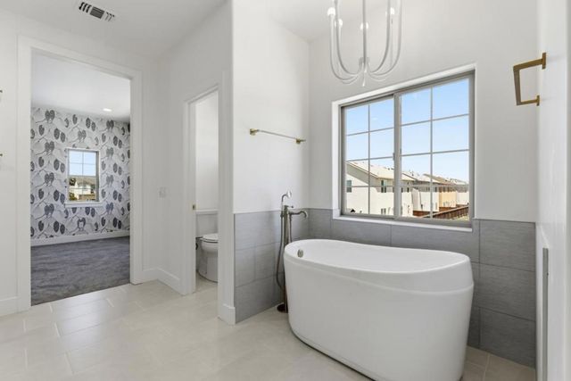 1007 Amore Street, Hollister, CA 95023
