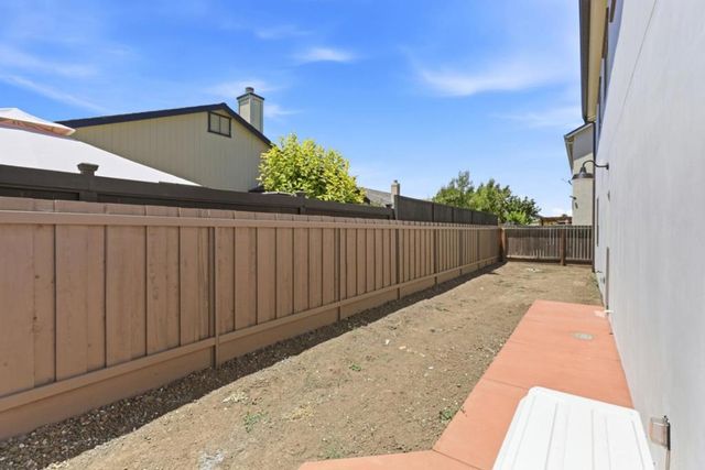 1007 Amore Street, Hollister, CA 95023