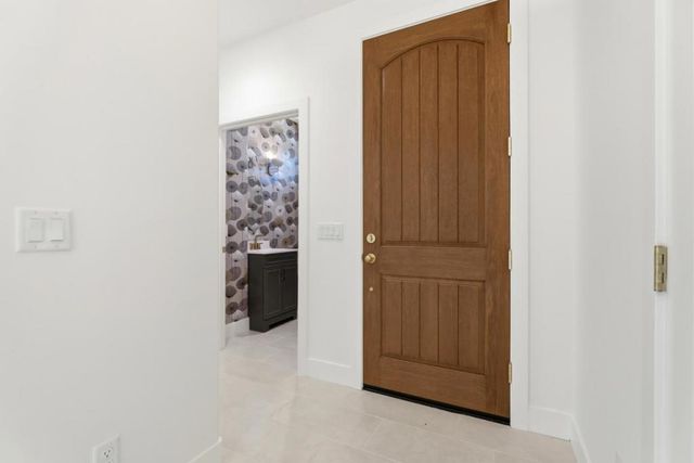1007 Amore Street, Hollister, CA 95023