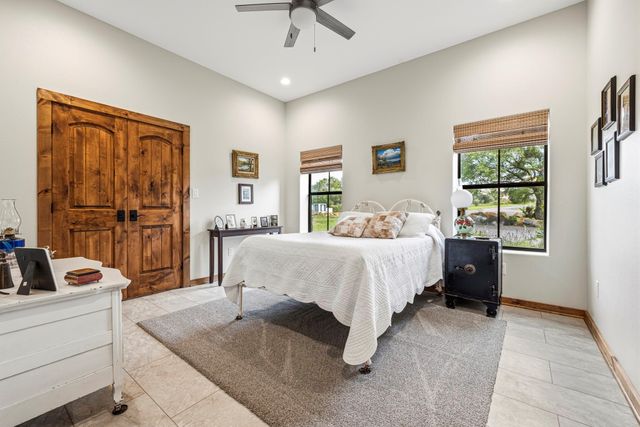3724 Ranch Road 3347, Round Mountain, TX 78663