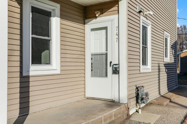 747 Buchanan Street NE, Minneapolis, MN 55413