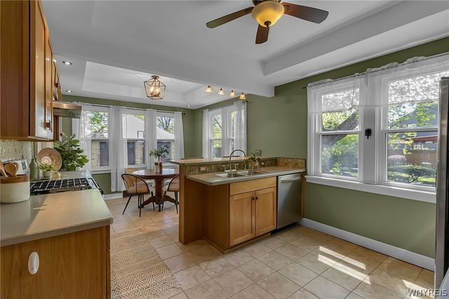 21 Briarcliff Road, Cheektowaga, NY 14225