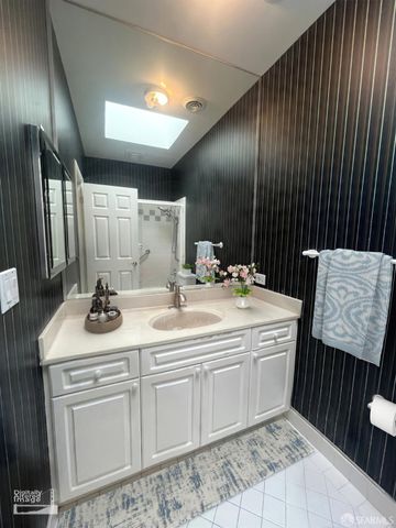 362 24th Avenue 3, San Francisco, CA 94121
