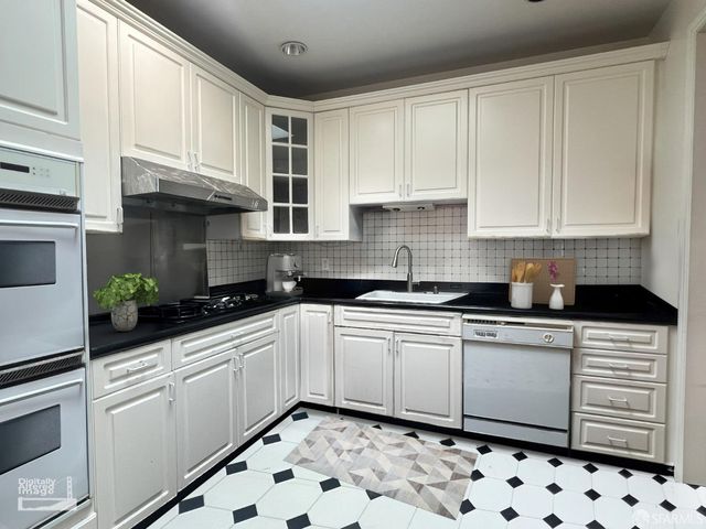 362 24th Avenue 3, San Francisco, CA 94121