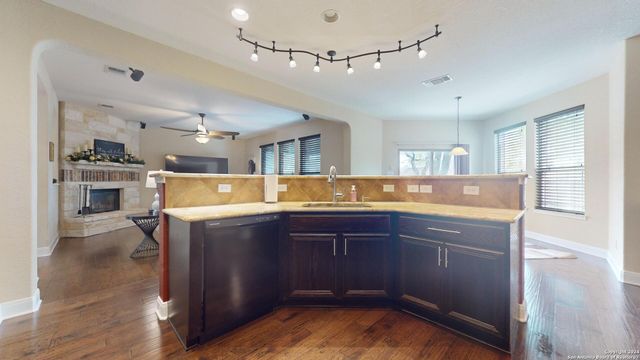 4434 Bay Shr, San Antonio, TX 78259