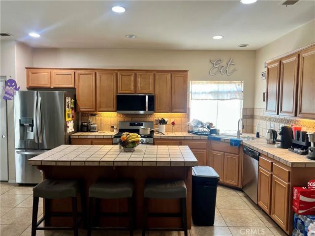 1024 Sykes, San Jacinto, CA 92582