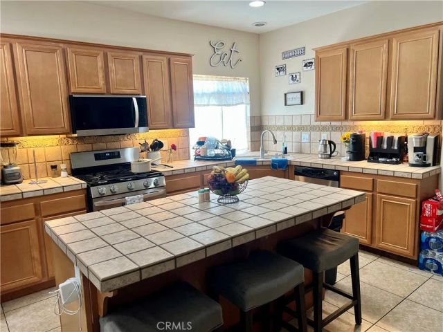 1024 Sykes, San Jacinto, CA 92582