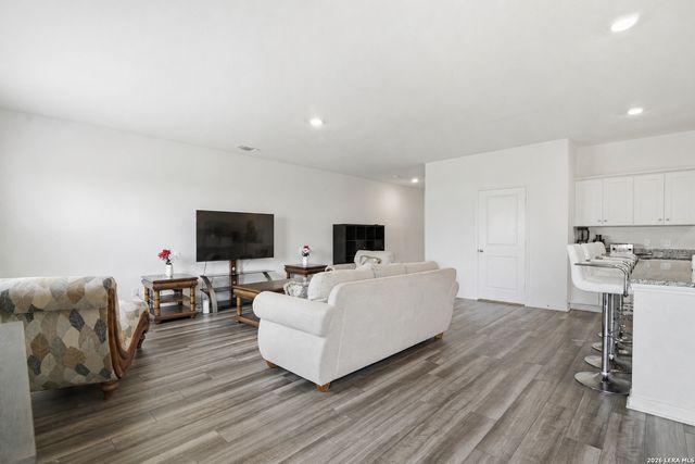 7743 Fern Hollow, San Antonio, TX 78252