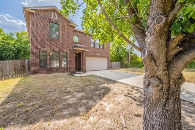 360 Whispering Hollow DR, Kyle, TX 78640