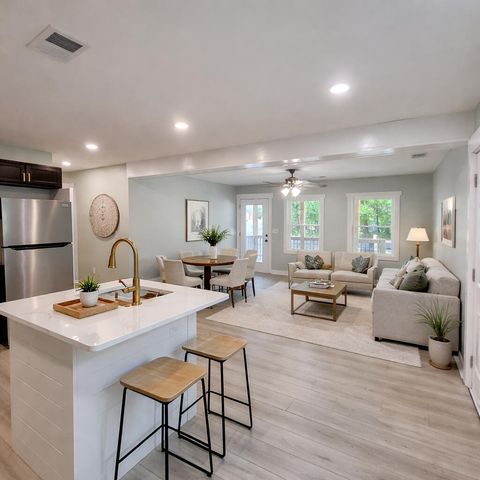 202 E Huggins Street, Manning, SC 29102