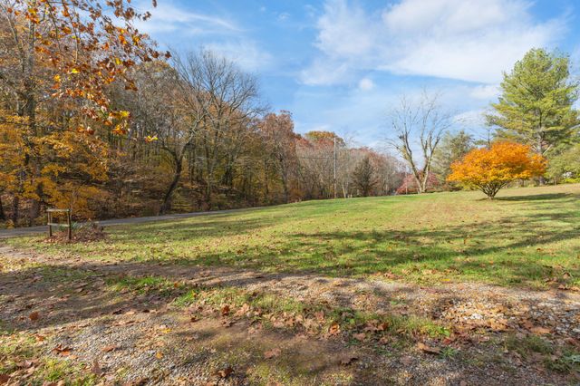 3437 Cooper Nicholson Rd, Pleasant View, TN 37146