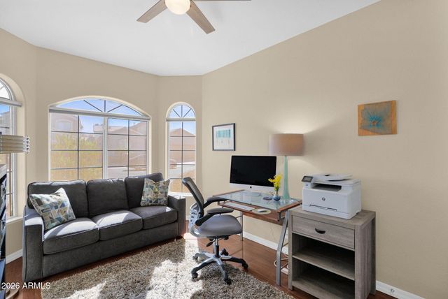 1334 W SEASHORE Drive, Gilbert, AZ 85233