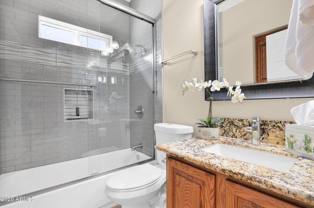 1334 W SEASHORE Drive, Gilbert, AZ 85233