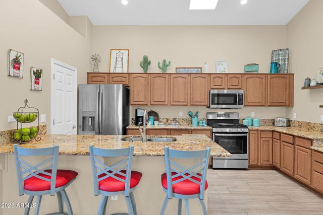 1334 W SEASHORE Drive, Gilbert, AZ 85233