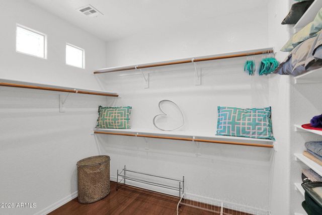 1334 W SEASHORE Drive, Gilbert, AZ 85233