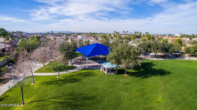 1334 W SEASHORE Drive, Gilbert, AZ 85233