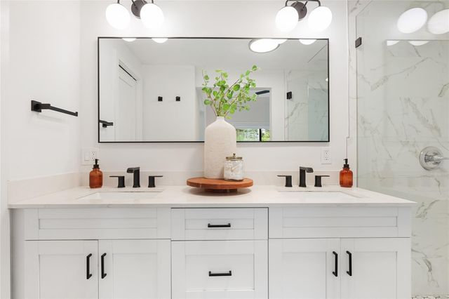 1080 E Country Club Circle, Plantation, FL 33317