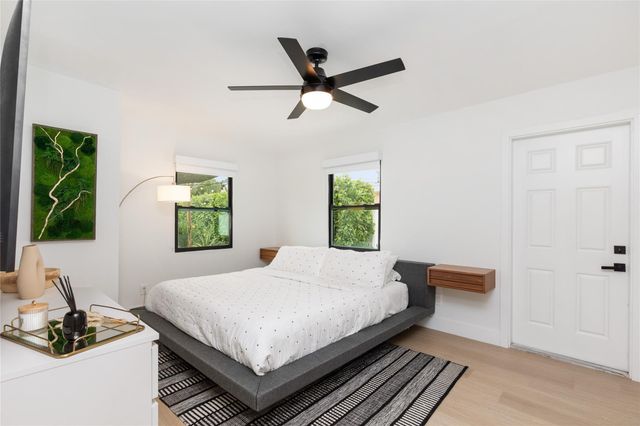 1080 E Country Club Circle, Plantation, FL 33317