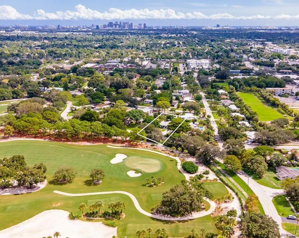 1080 E Country Club Circle, Plantation, FL 33317