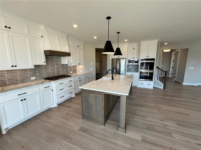 4097 Arbor Drive, Woodbury, MN 55129