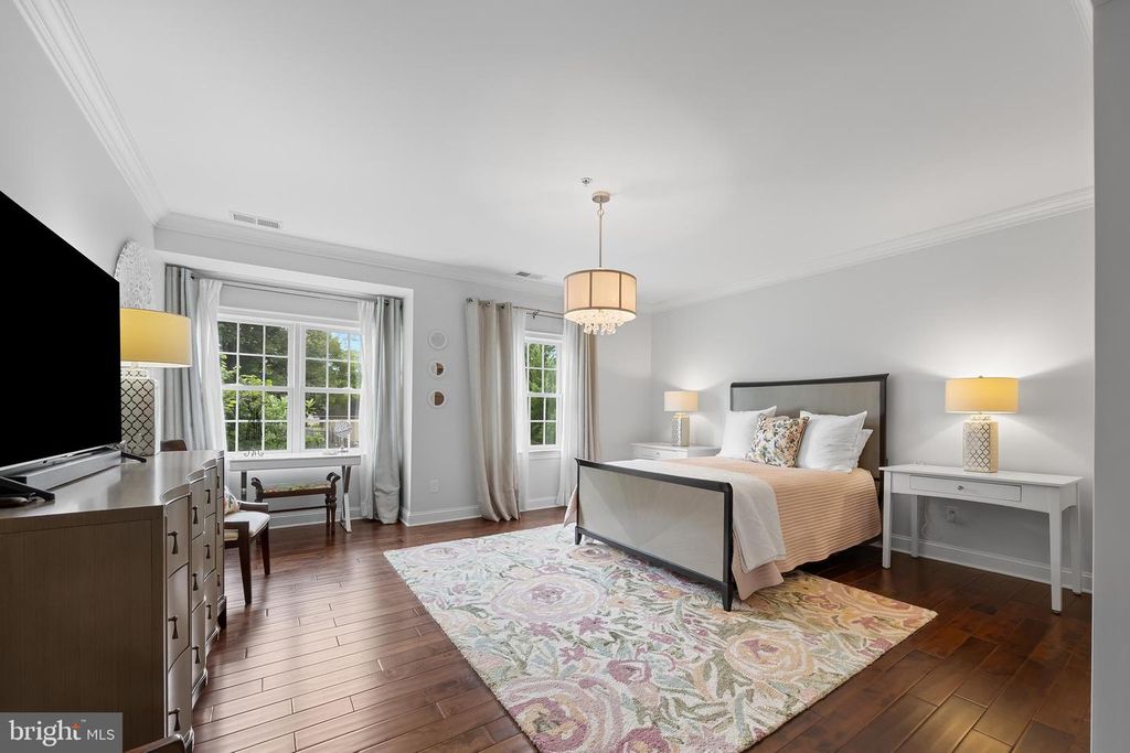 130 N CLINTON ST, Doylestown, PA 18901