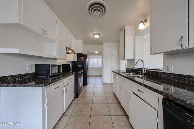 2340 W OSBORN Road, Phoenix, AZ 85015