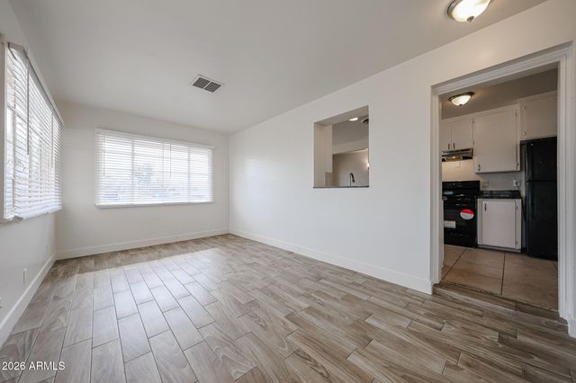 2340 W OSBORN Road, Phoenix, AZ 85015