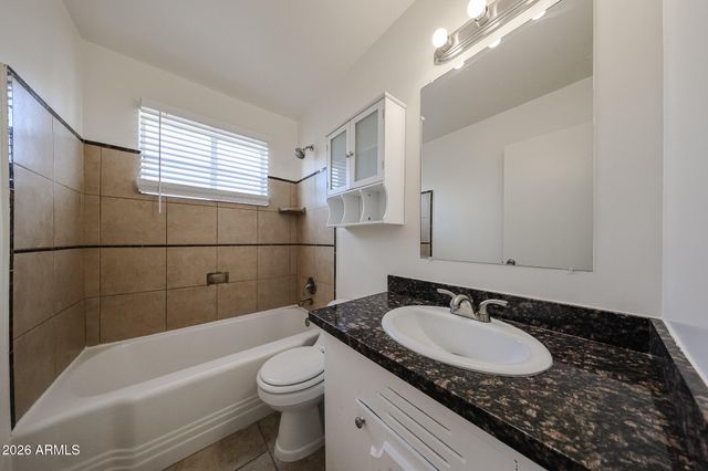 2340 W OSBORN Road, Phoenix, AZ 85015