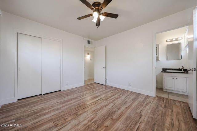 2340 W OSBORN Road, Phoenix, AZ 85015