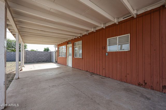 2340 W OSBORN Road, Phoenix, AZ 85015