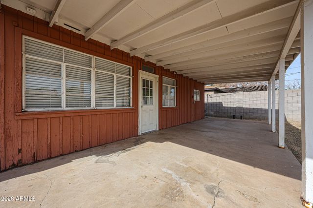 2340 W OSBORN Road, Phoenix, AZ 85015