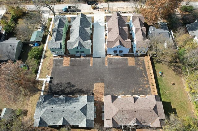764 S Locust Street F-1, Fayetteville, AR 72701