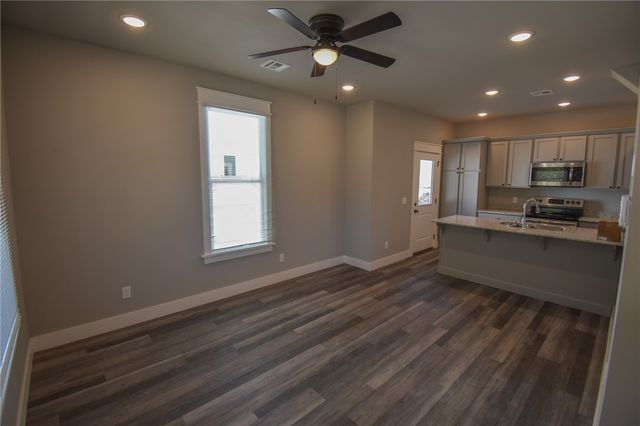 764 S Locust Street F-1, Fayetteville, AR 72701