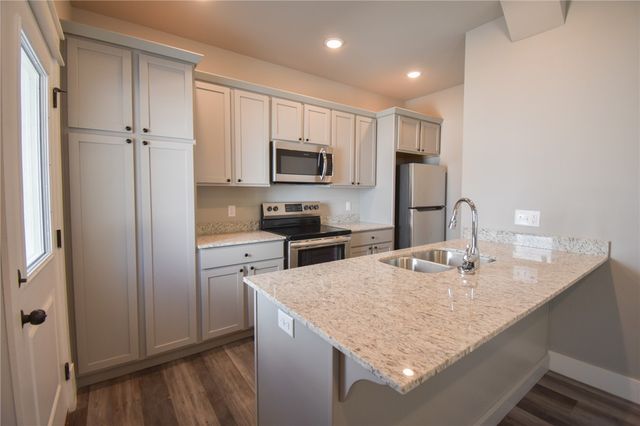 764 S Locust Street F-1, Fayetteville, AR 72701