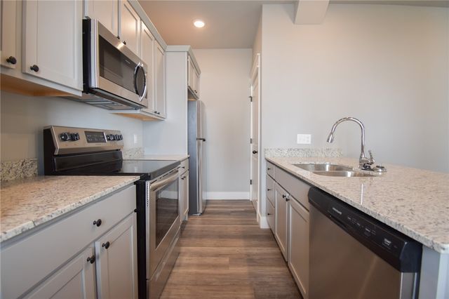 764 S Locust Street F-1, Fayetteville, AR 72701