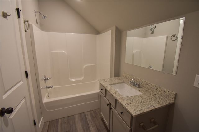 764 S Locust Street F-1, Fayetteville, AR 72701