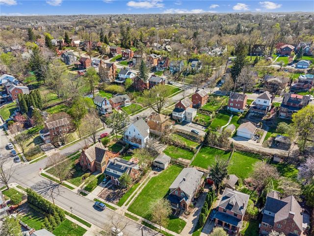 282 Ashland Ave, Mt Lebanon, PA 15228